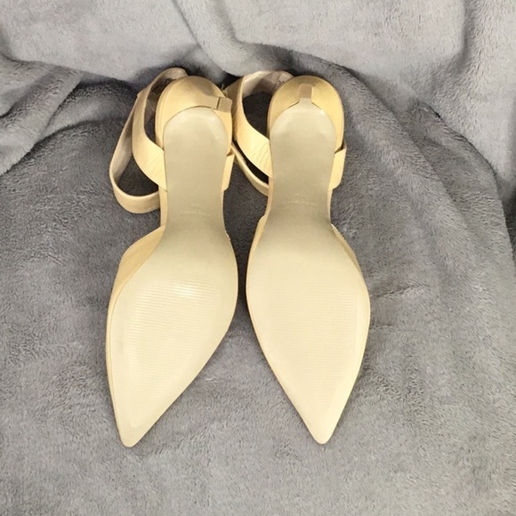 Nine West Cream Leather Pointy Toe Heels - Picture 5 of 5